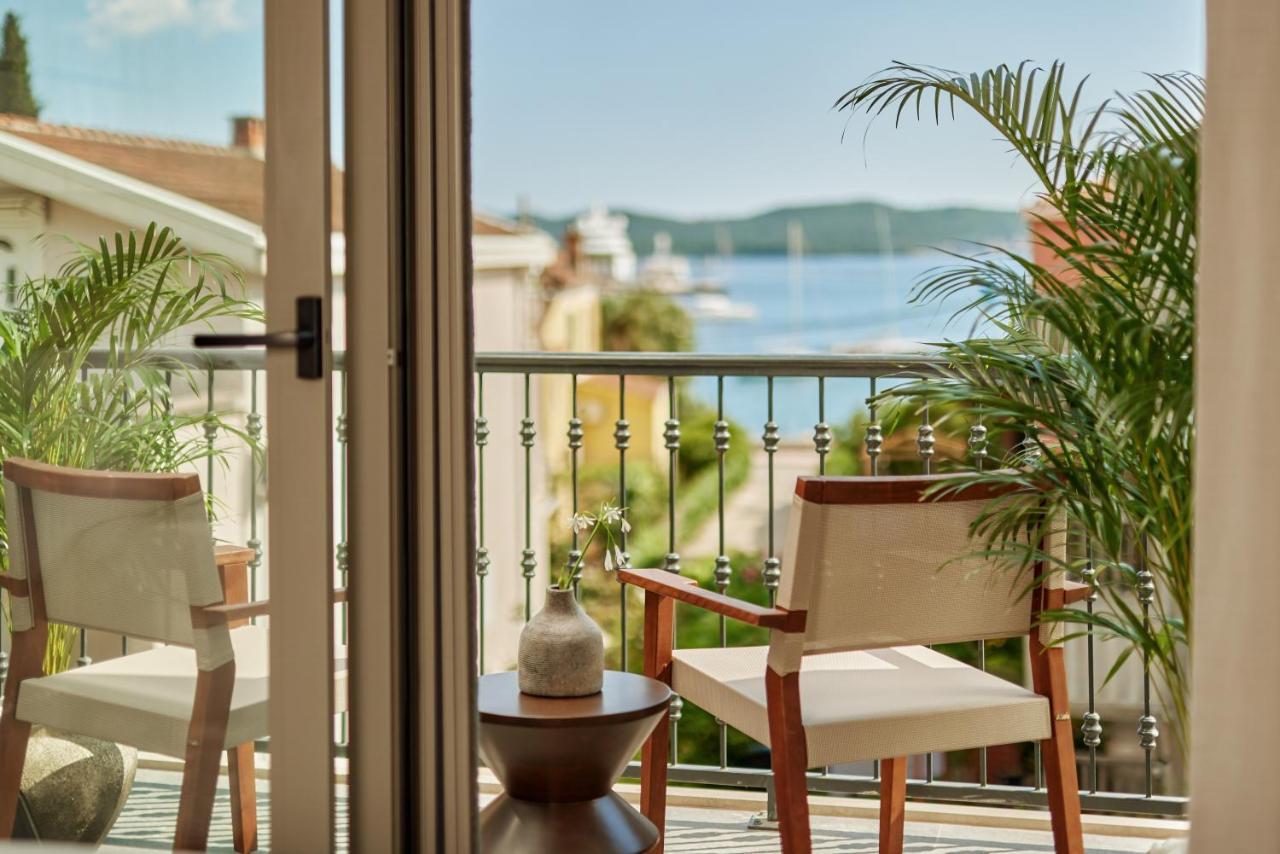 Casa Manor Boutique Hotel Tivat Exterior photo